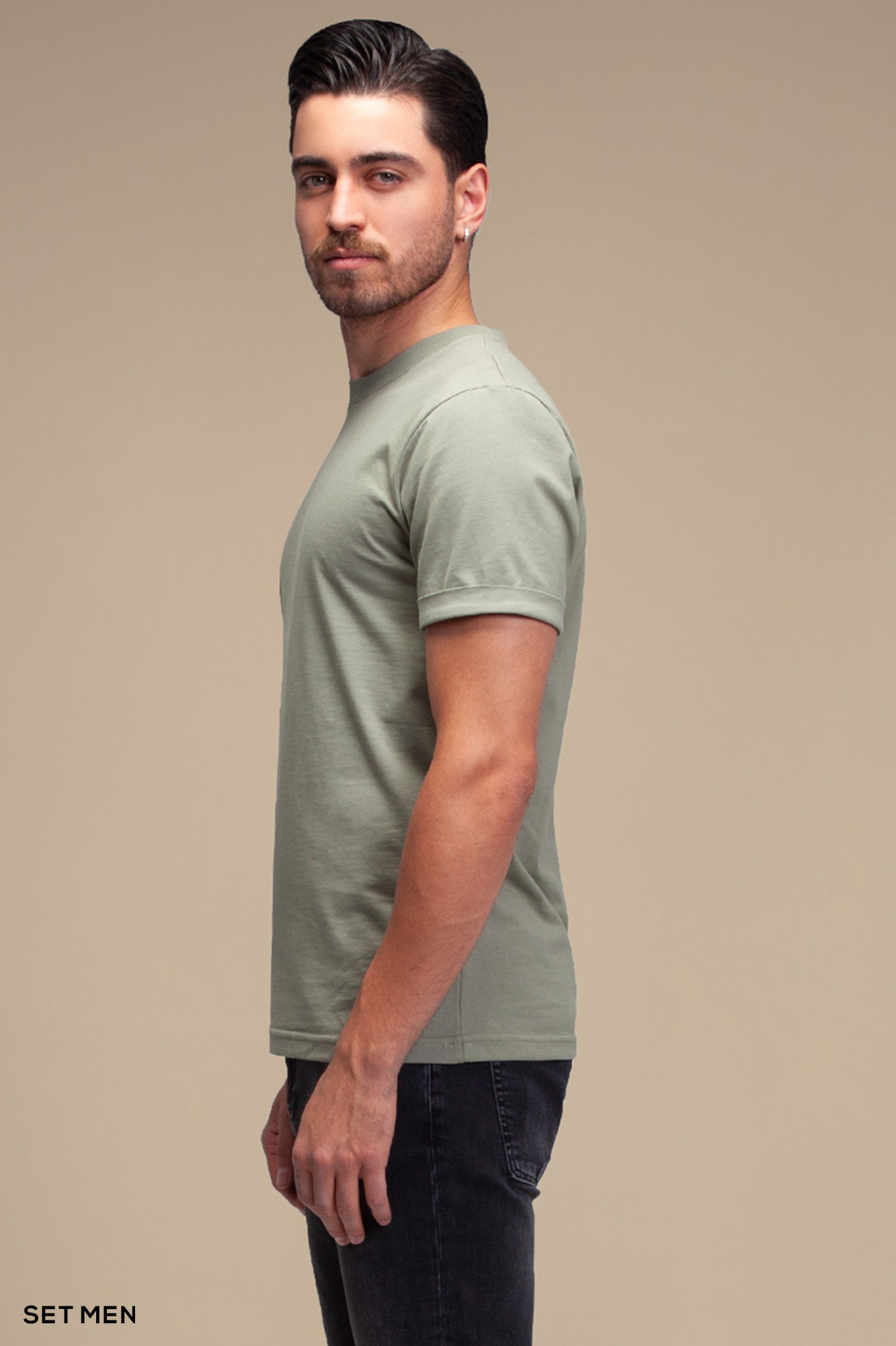 تیشرت مردانه یقه گرد آستین کوتاه