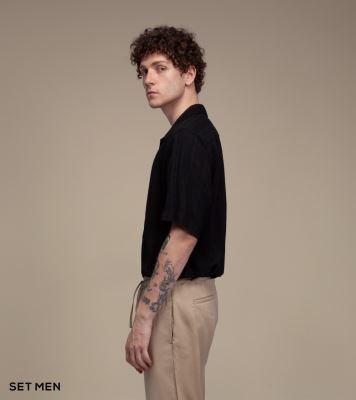 پیراهن مردانه آستین کوتاه کنفی