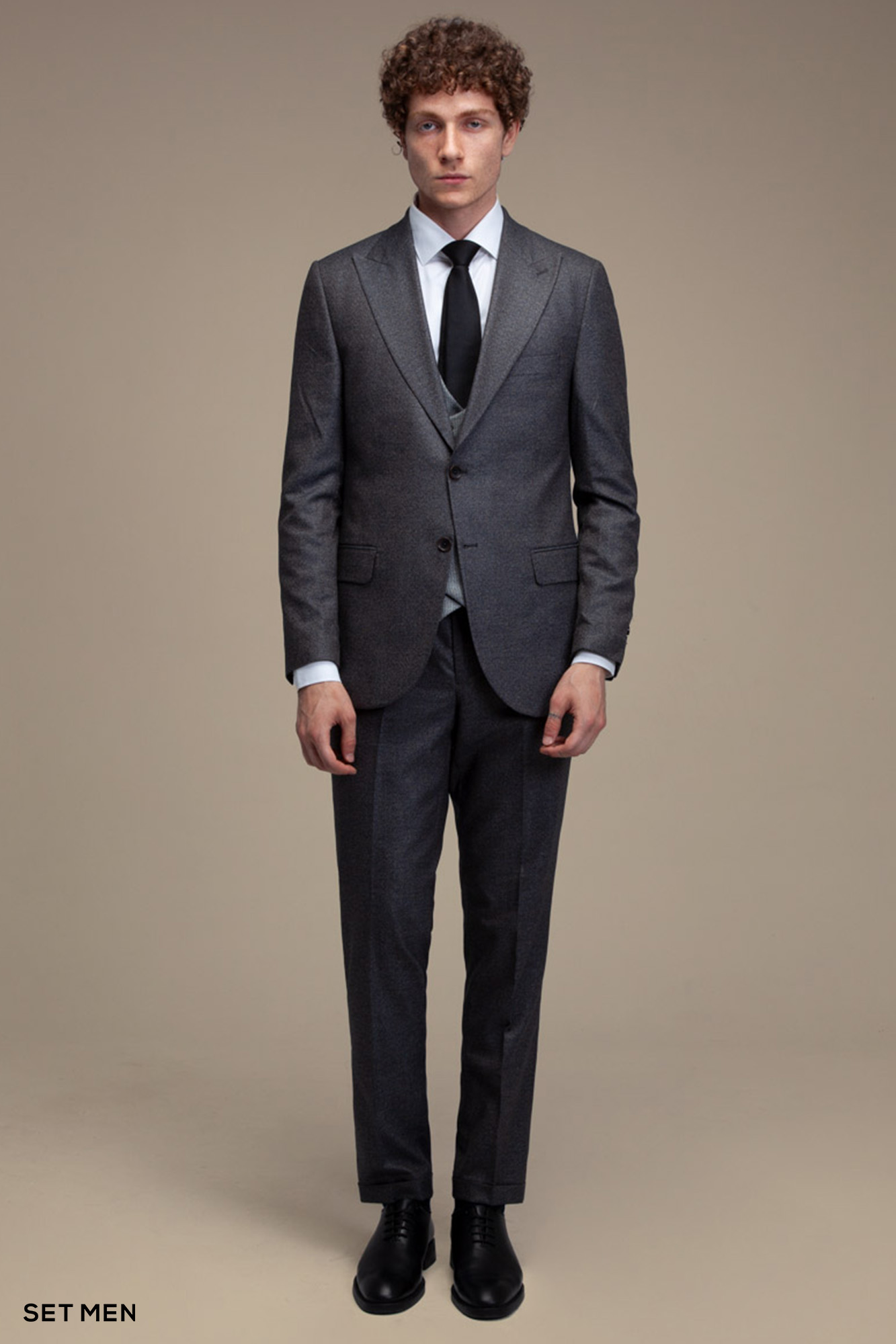 کت و شلوار مردانه سه تکه یقه بلیزر دو دکمه