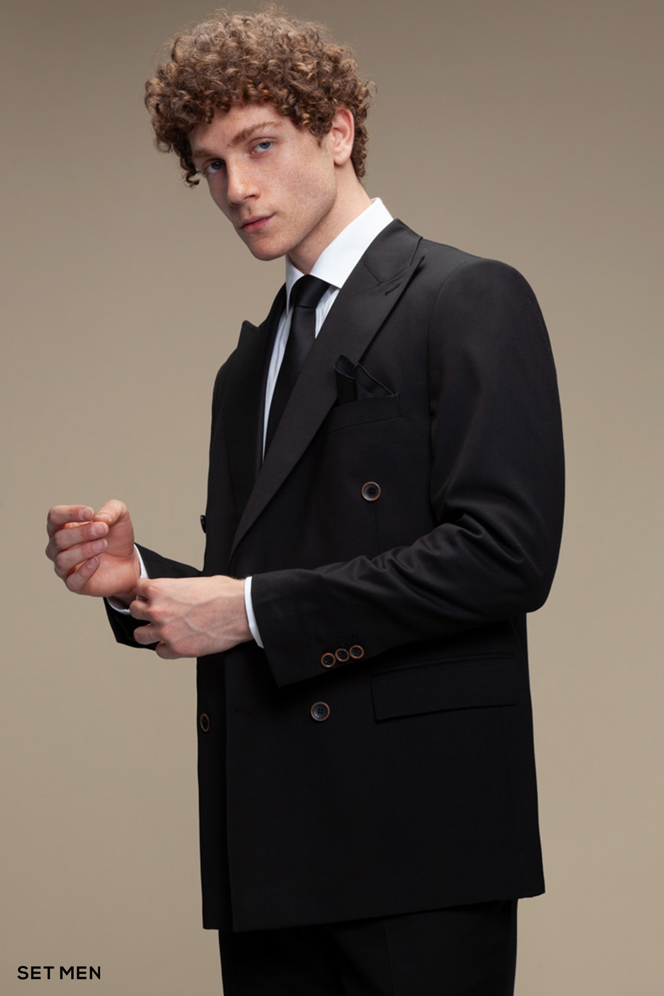 کت و شلوار دو تکه دبل برست