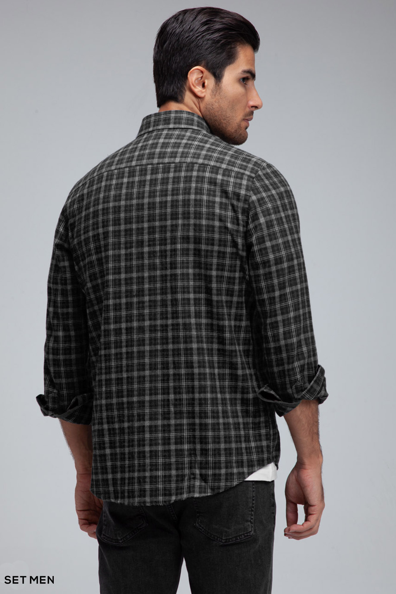 پیراهن پشمی چهارخانه