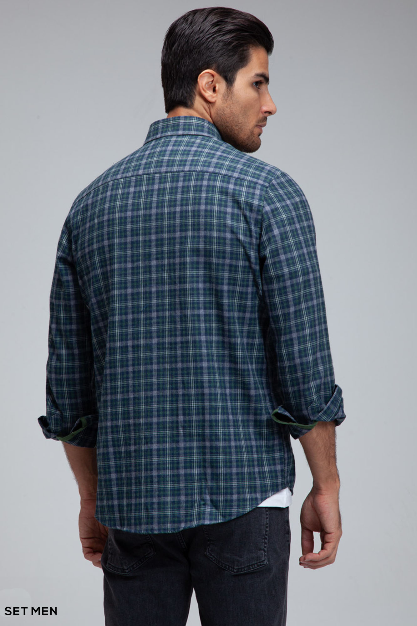 پیراهن پشمی چهارخانه