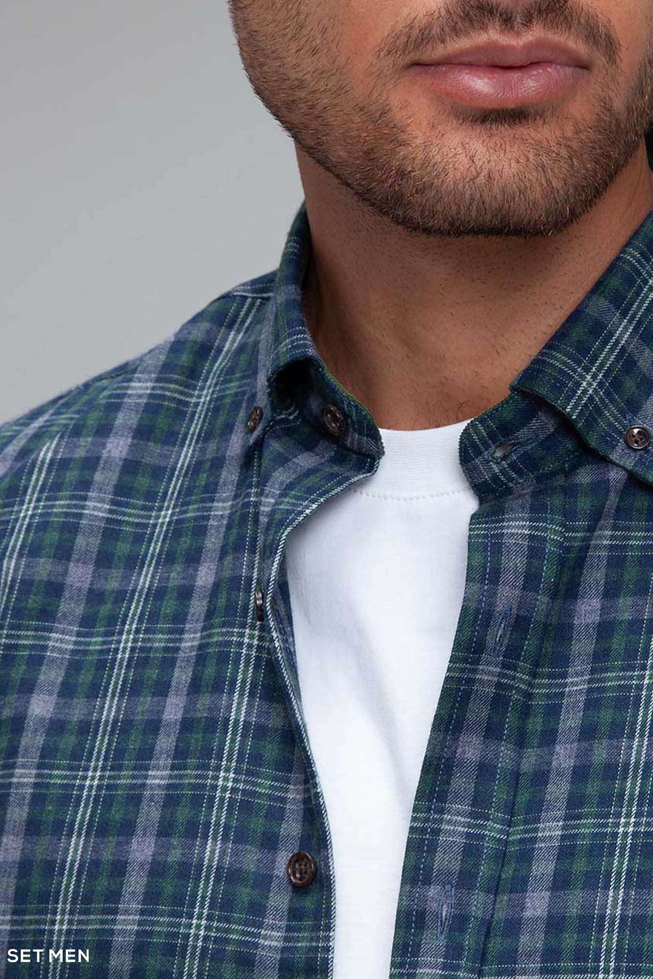 پیراهن پشمی چهارخانه