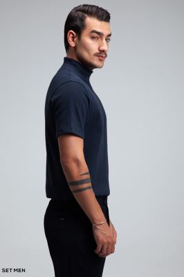 یقه اسکی آستین کوتاه