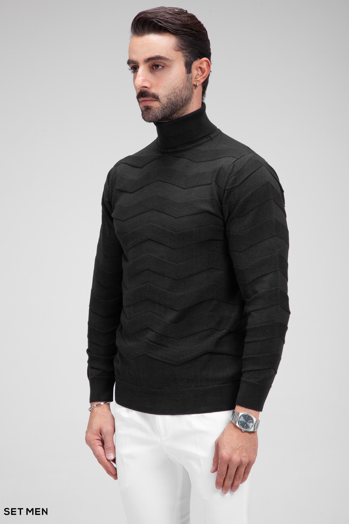 بافت یقه اسکی طرح دار