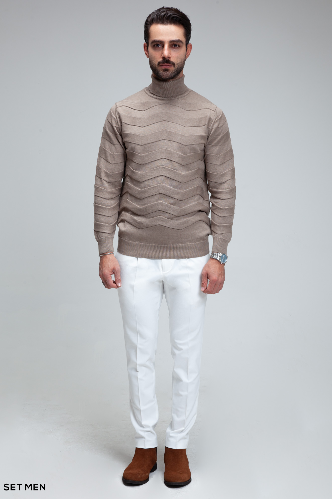 بافت یقه اسکی طرح دار