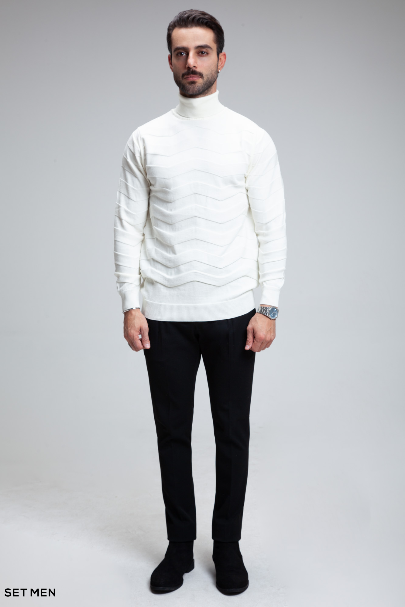 بافت یقه اسکی طرح دار