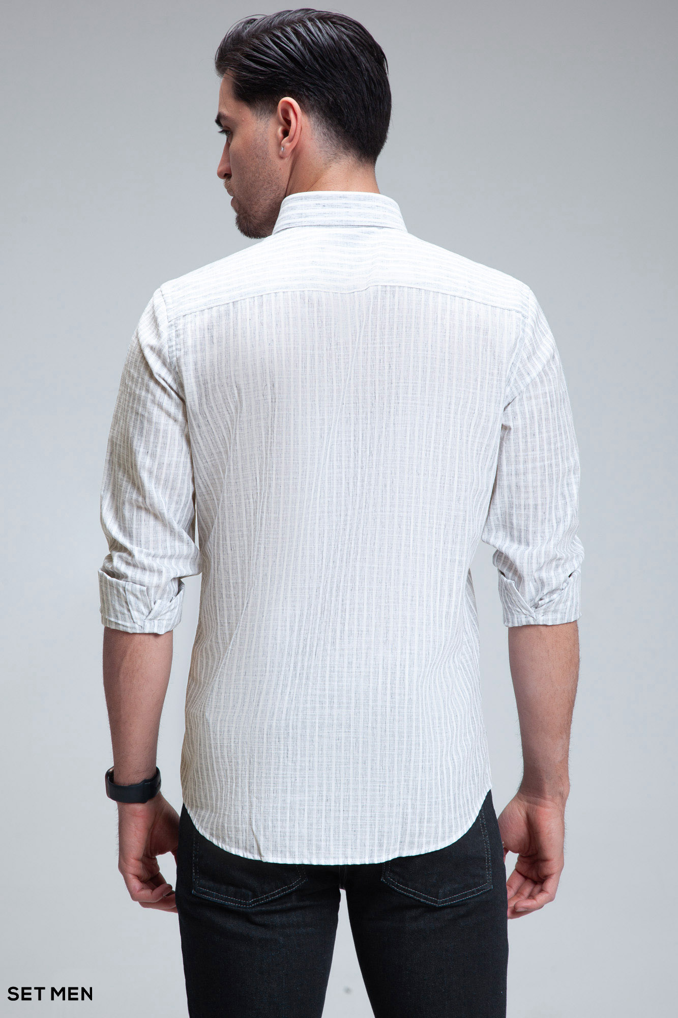 پیراهن مردانه لینن دیپلمات