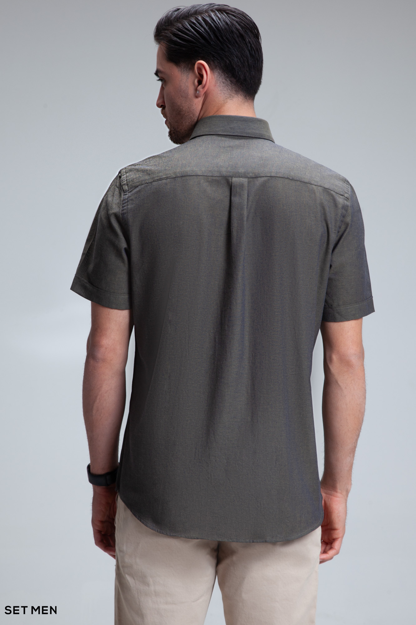 پیراهن مردانه آستین کوتاه لینن