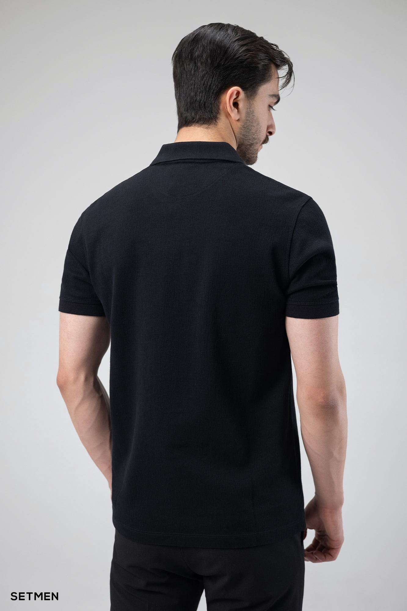 تیشرت یقه دار ژاکارد کلاسیک