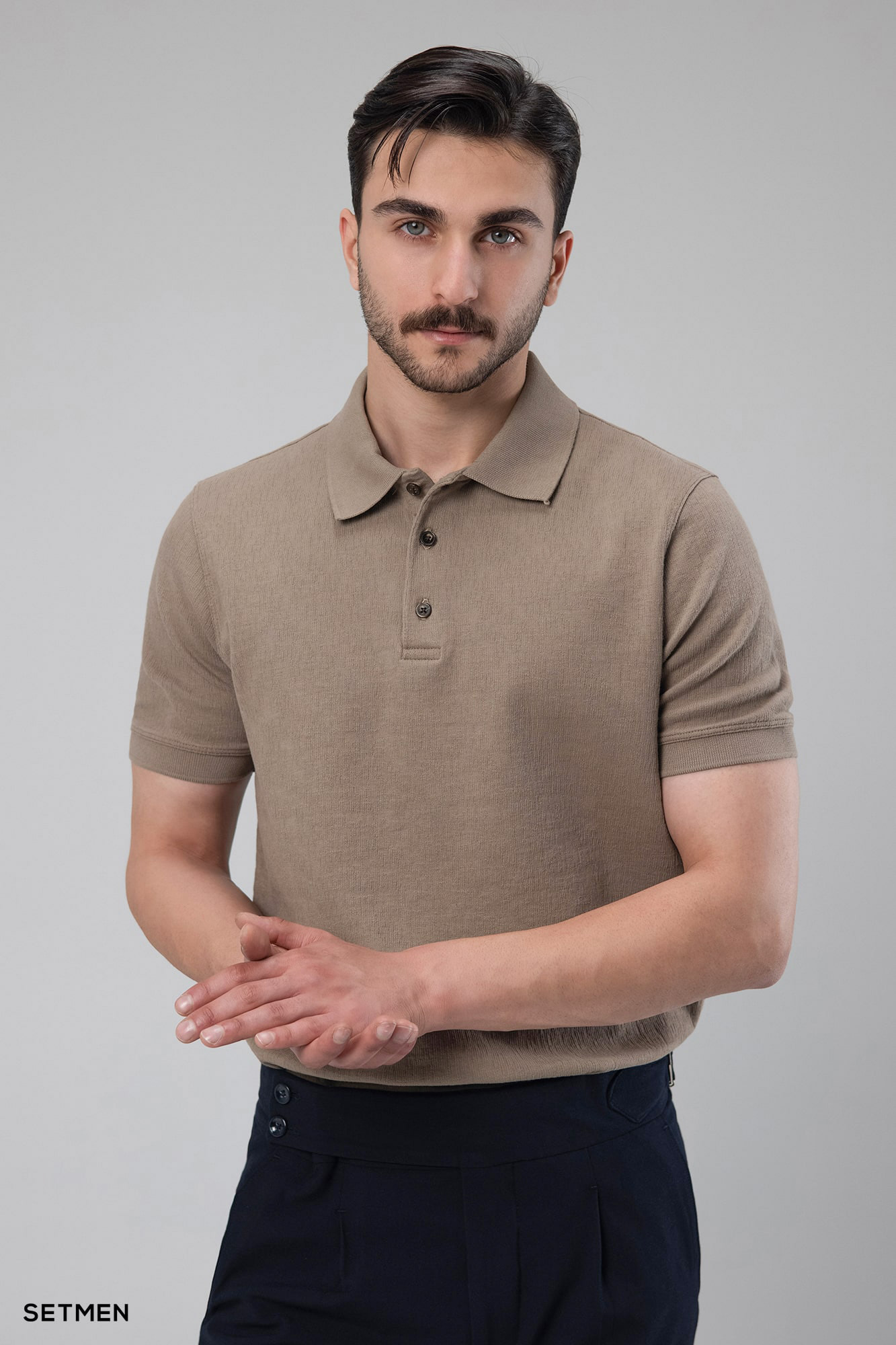 تیشرت یقه دار ژاکارد کلاسیک