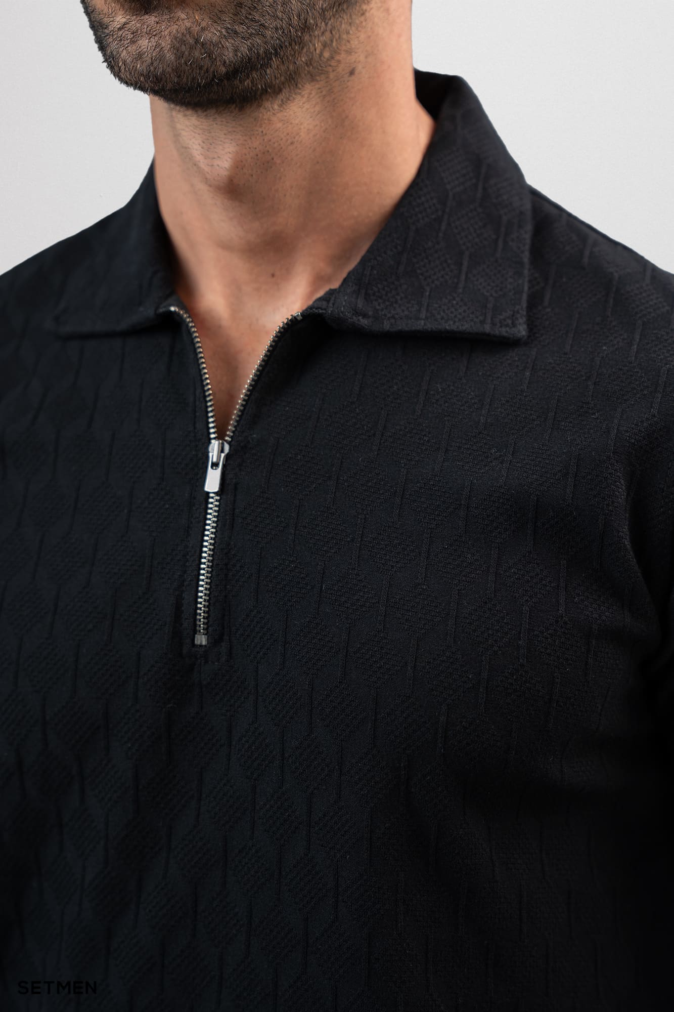 تیشرت یقه نیم زیپ ژاکارد