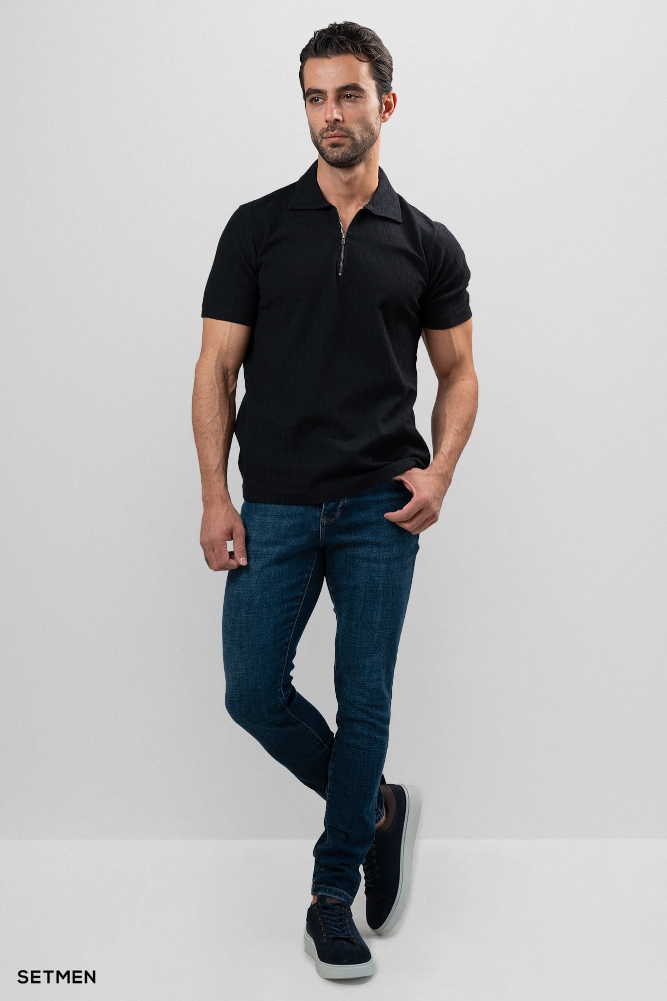 تیشرت یقه نیم زیپ ژاکارد