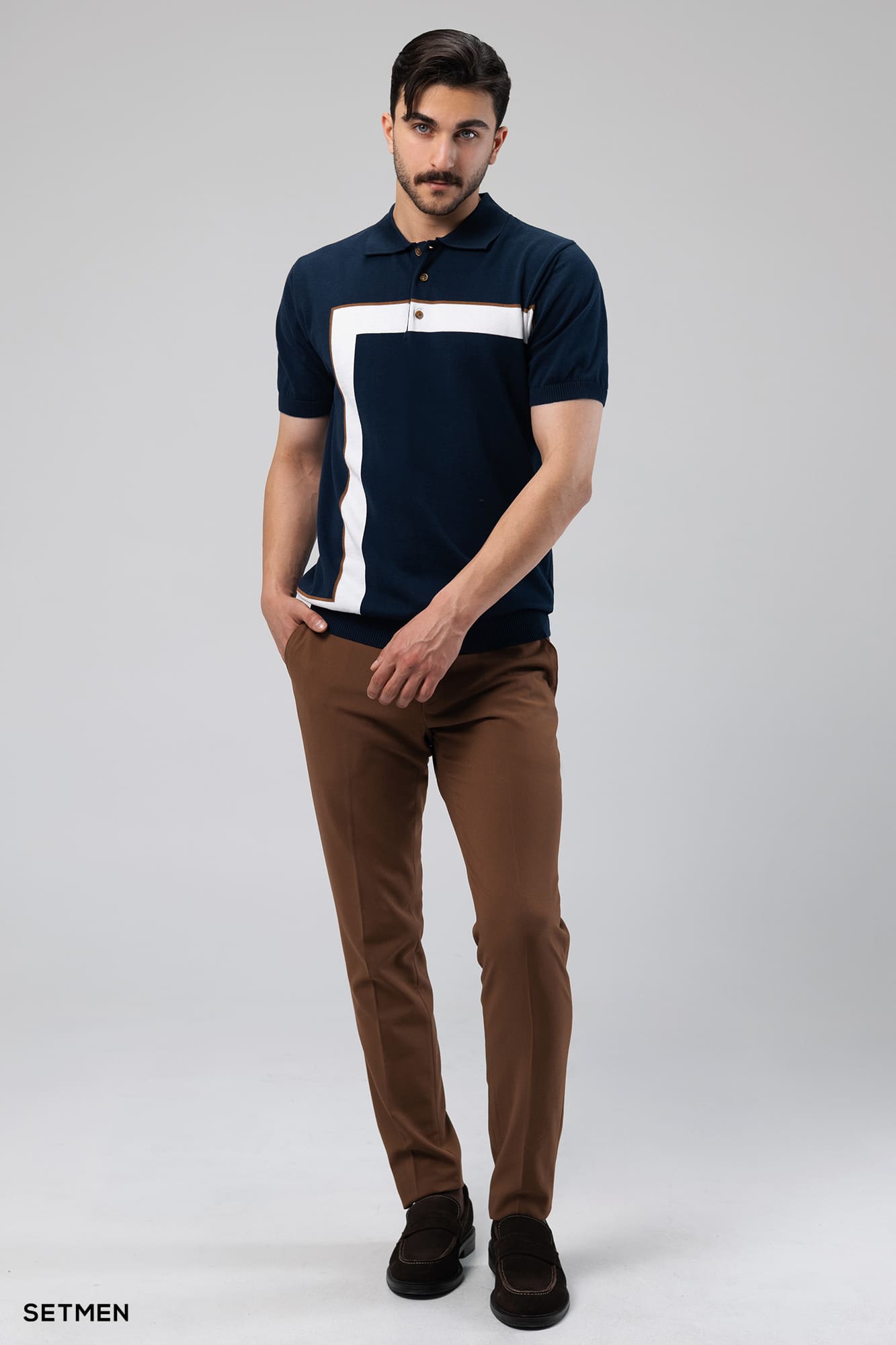 تیشرت یقه سه دکمه بافت اولد مانی