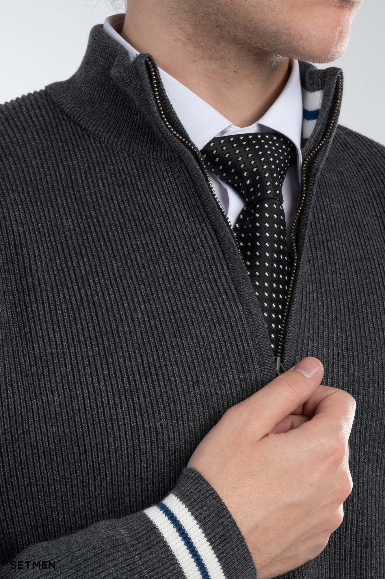 بافت مردانه نیم زیپ یقه ایستاده کلاسیک