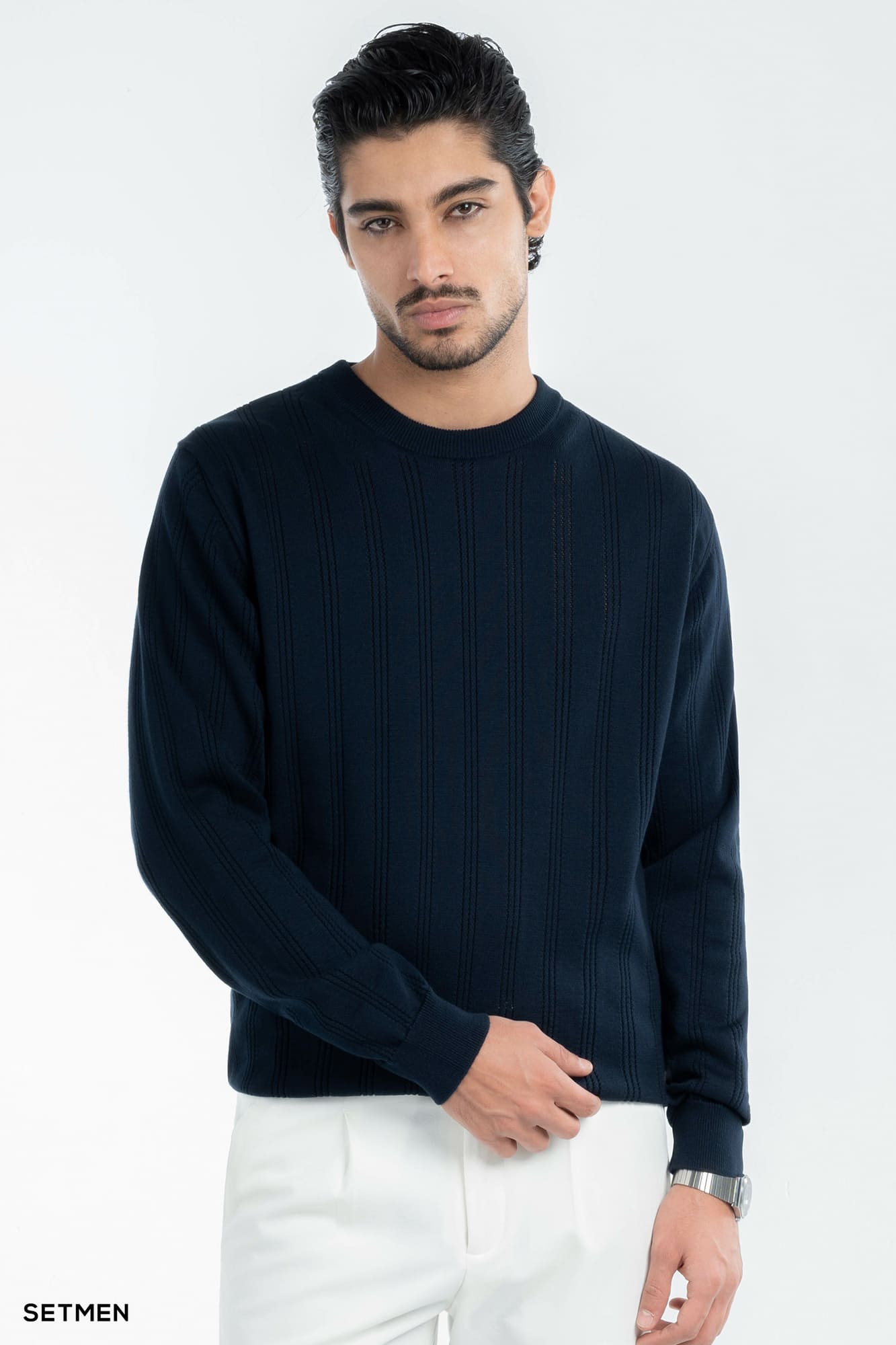 بافت مردانه یقه گرد کلاسیک