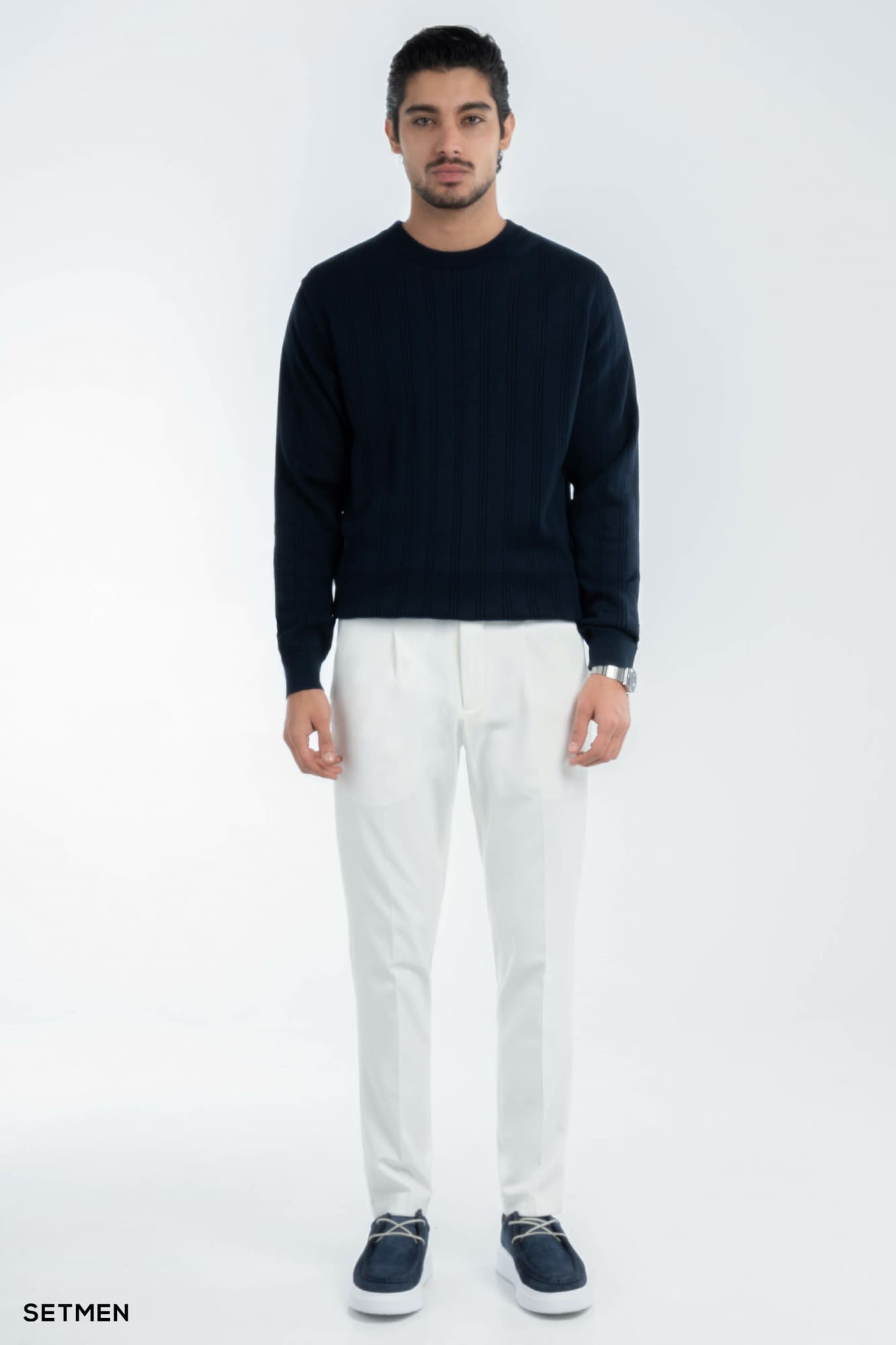 بافت مردانه یقه گرد کلاسیک